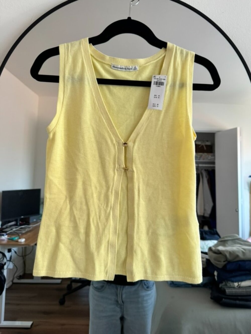 A&F V-Neck Cutaway Sweater Vest